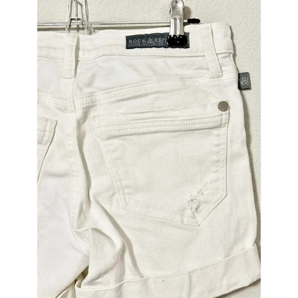 Rock & Republic Bumpershoot White Denim Shorts Size 2 Cuffed R310355 Distressed